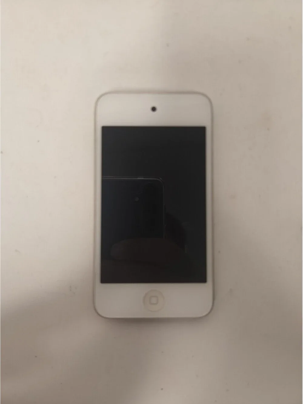 White 32GB Apple iPod touch 4th Gen A1367 MC544C, Tested, Works, iOS 4.2.1